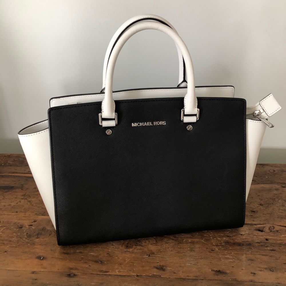 Michael Kors black and white Tote